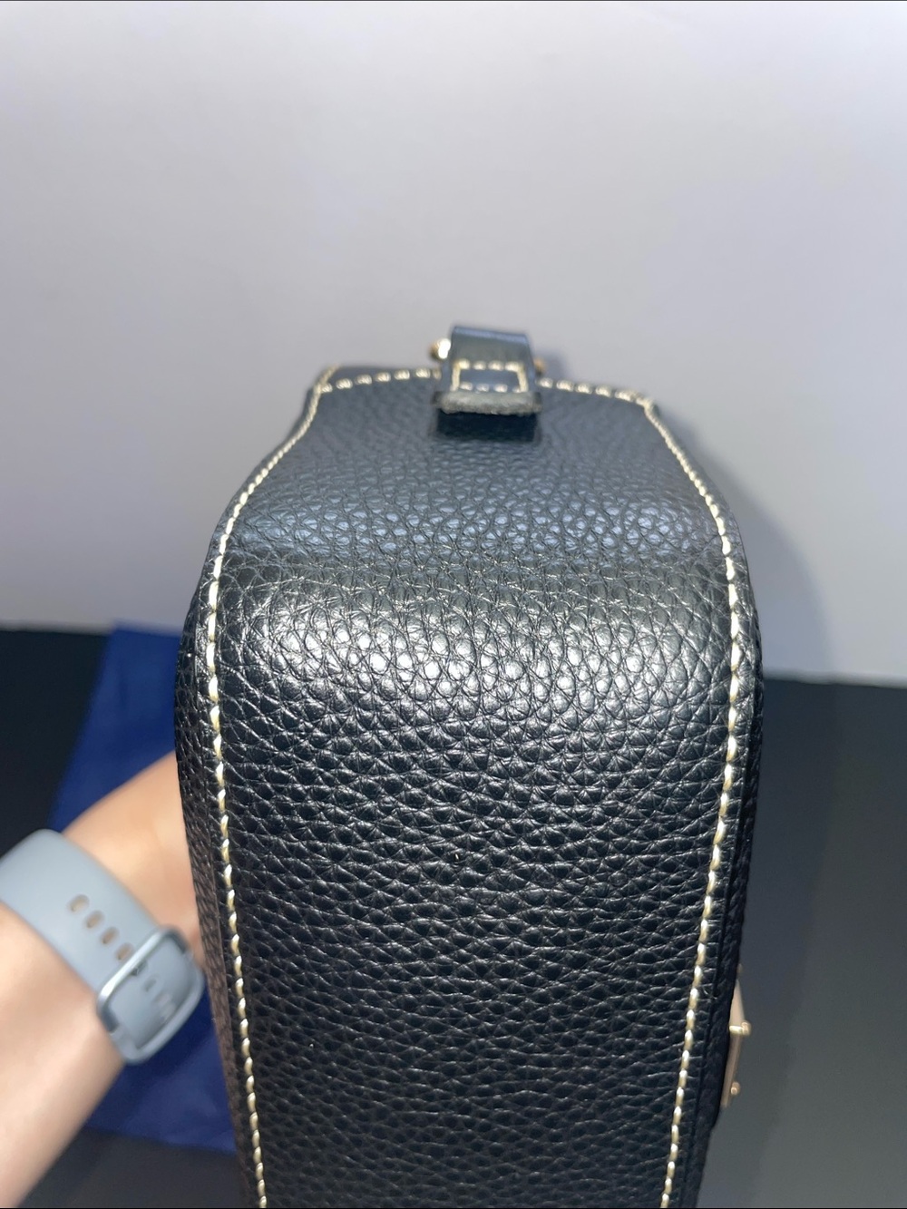 Dooney & Bourke Pebble Grain Zip Camera Crossbody - Picture 6 of 11